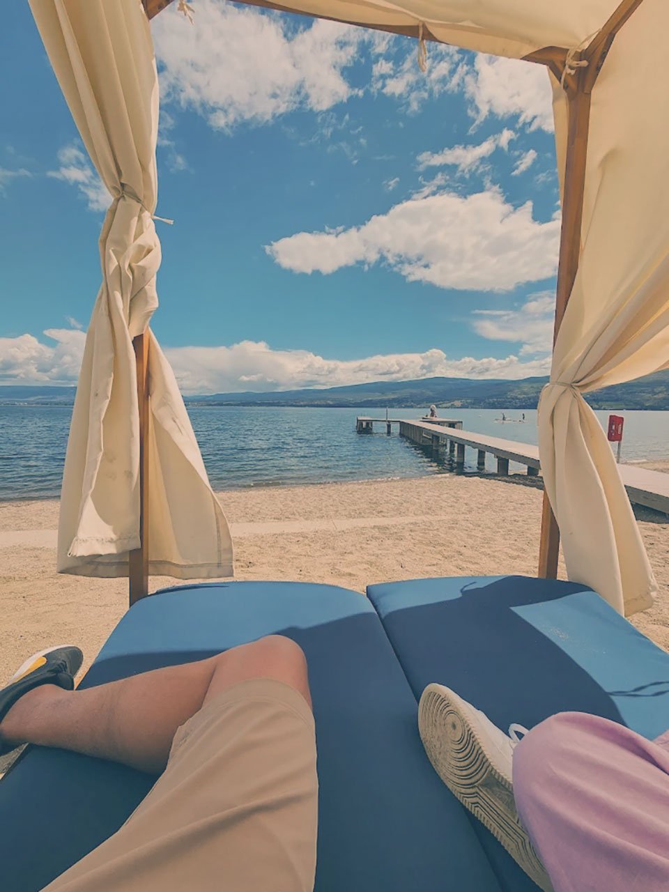 Okanara guests relaxing at the beach winery.
